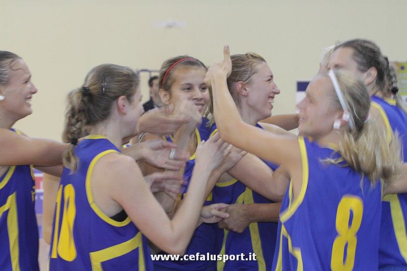 110924 basket 251_tn.jpg